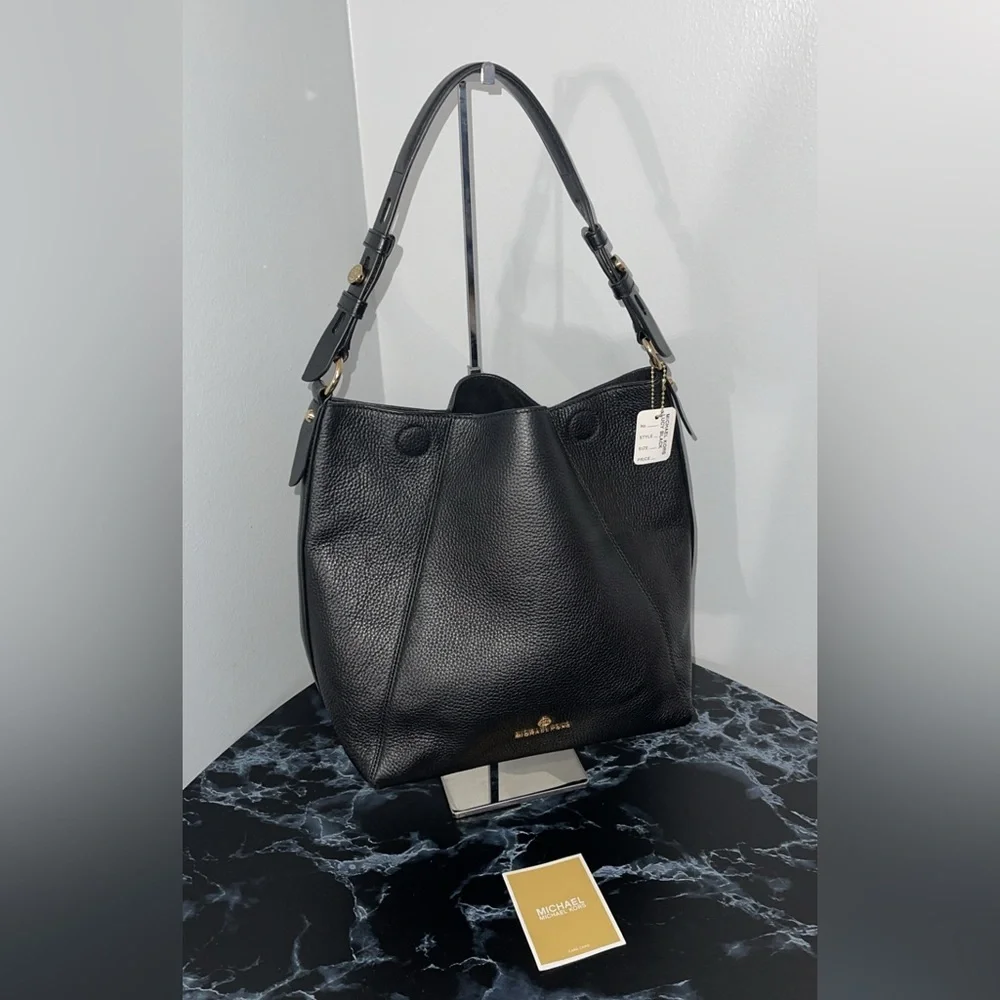 Women’s Handbag MICHAEL KORS Lucy Medium Hobo Shoulder Bag Black AUTHENTIC NEW